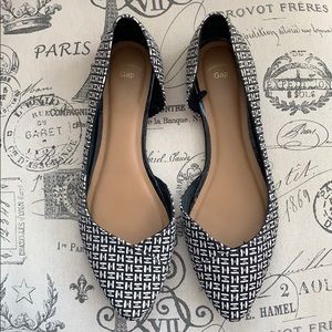 Gap flats black/white sz 8